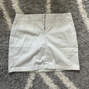 Vineyard vines khaki skirt